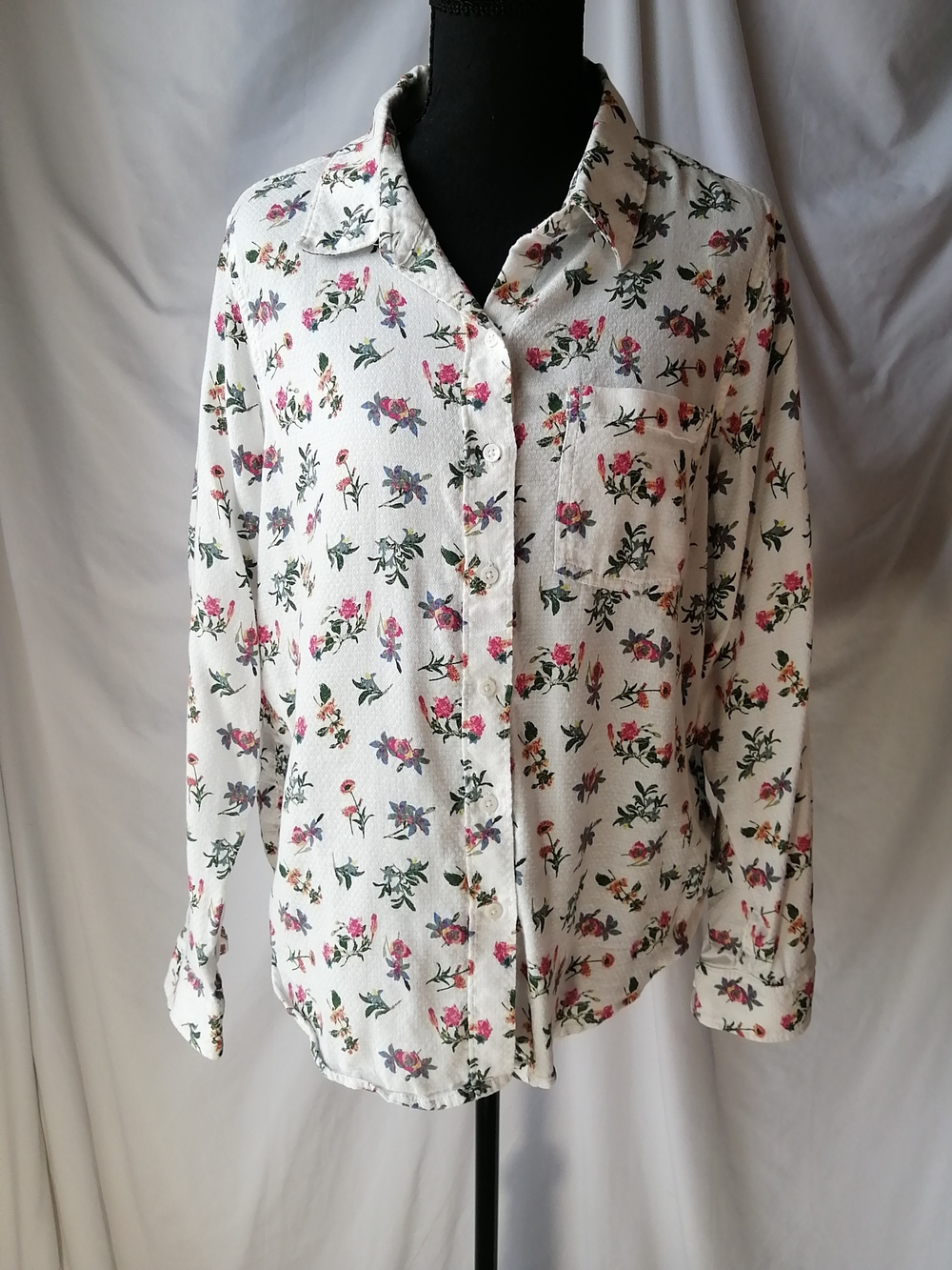 Lucky Brand White Floral Button-Front Top